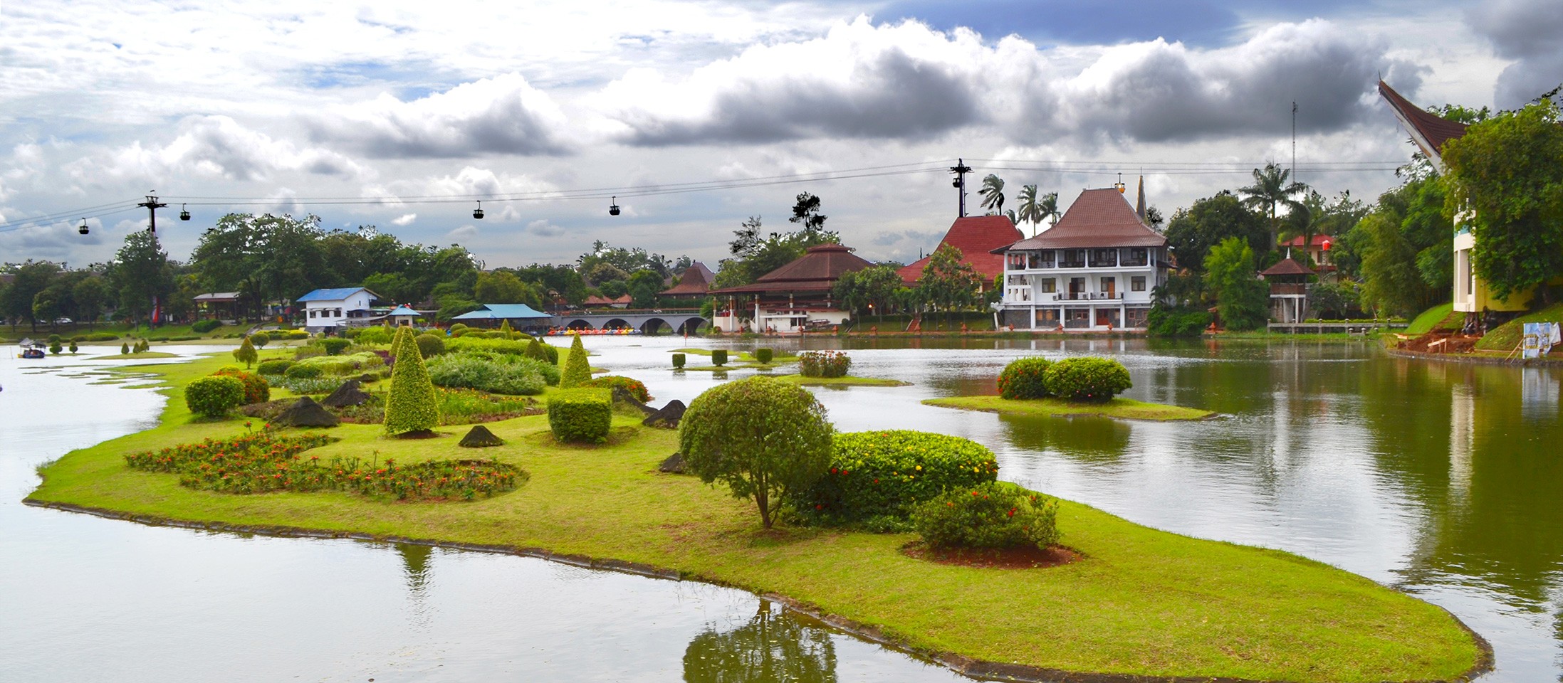 Taman Mini Indonesia Indah  （UB8优游娱乐美丽小公园）